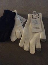 LADIES TECH TOUCH SCREEN,ONE SIZE GLOVES, WHITE NEW.W/TAGS BONUS EXTRA 2 PAIRS