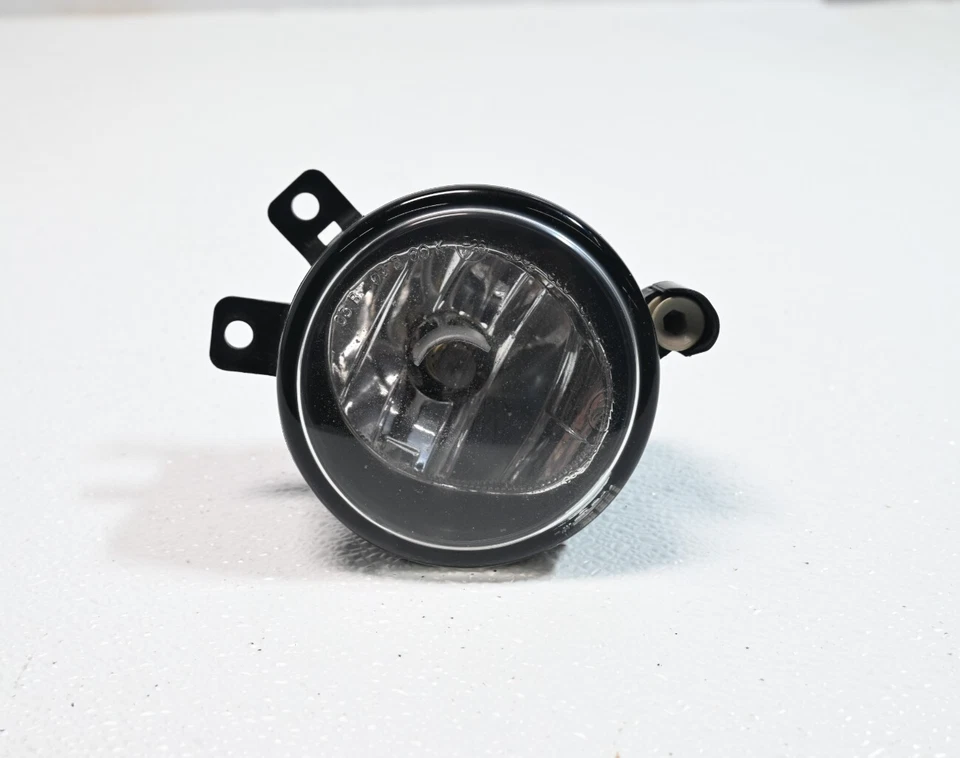 Faro antiniebla del lado derecho del pasajero luz de esquina en parachoques OE BMW X1 12-15 Foto 2 de 4