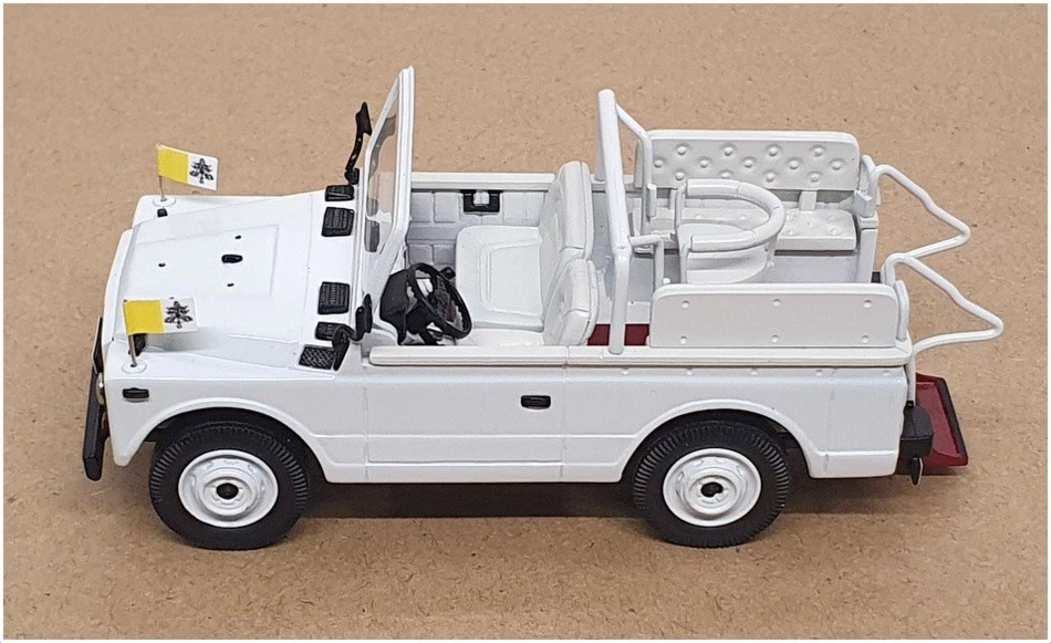 Papamóvil Fiat 1107 Nuova Campagnola Brooklin Models escala 1/43 MV01 1980 Foto 4 de 4