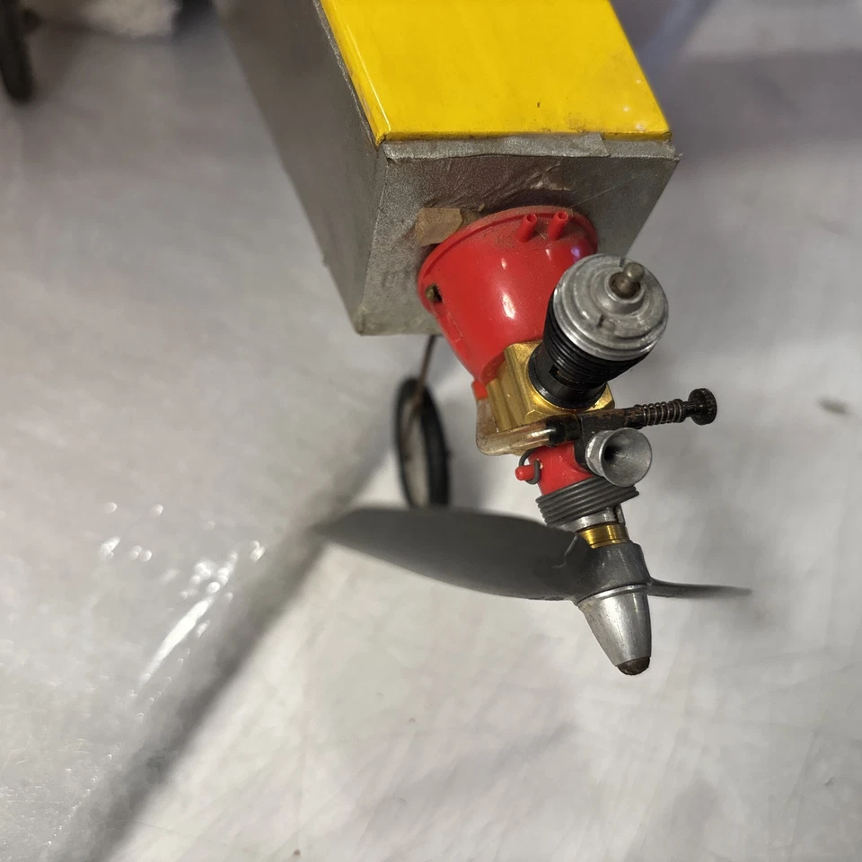 Ugly Stick RC Airplane 31" WS One Channel From The Late 70’S Pee Wee Cox 020 ? - Image 3 of 4