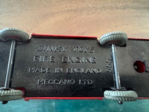 MECCANO COMPLETE W/ORIGINAL LADDER Dinky Toys # 555 Fire Engine Made in England - Picture 7 of 7