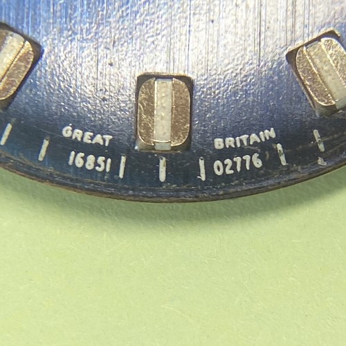 Timex Marlin Day Date Dial 16851 02776 - Spares Or Repair - Picture 2 of 6