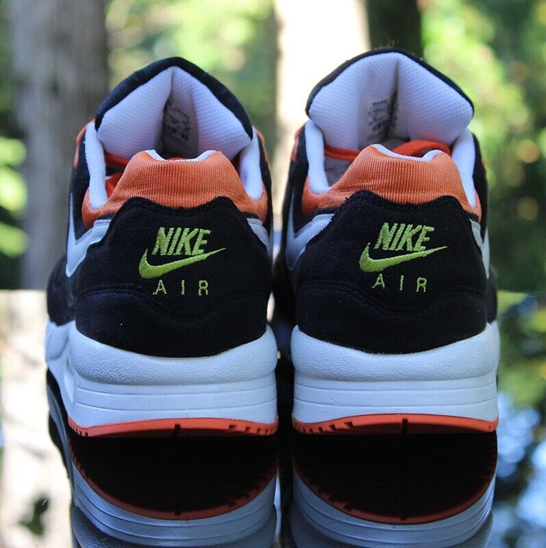 Nike Air Max Light 2007 Men's Size 10 Black Green Orange Nike Air Max Light 2007 Men's Size 10 Black Green Orange