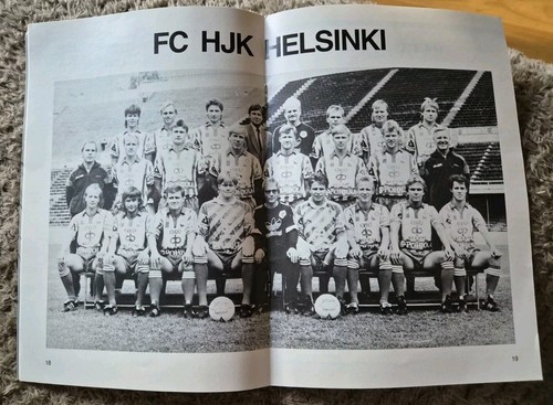HJK Helsinki v Liverpool Football Programme 1990 - Picture 10 of 11