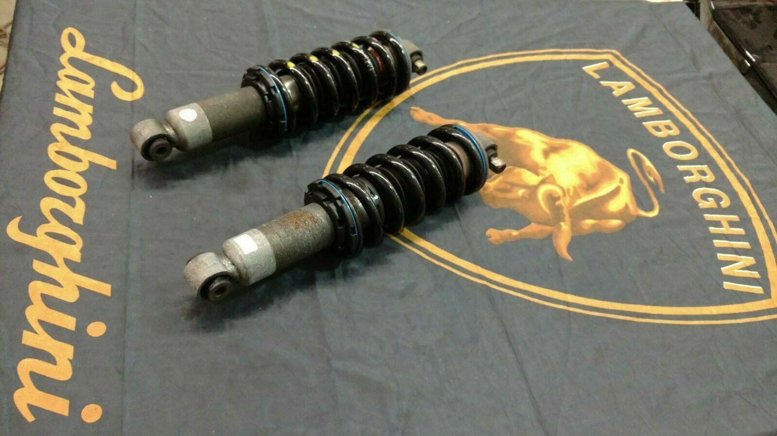 LAMBORGHINI MURCIELAGO LP640 REAR LEFT AND RIGHT SHOCK ABSORBER OEM 410512019B 