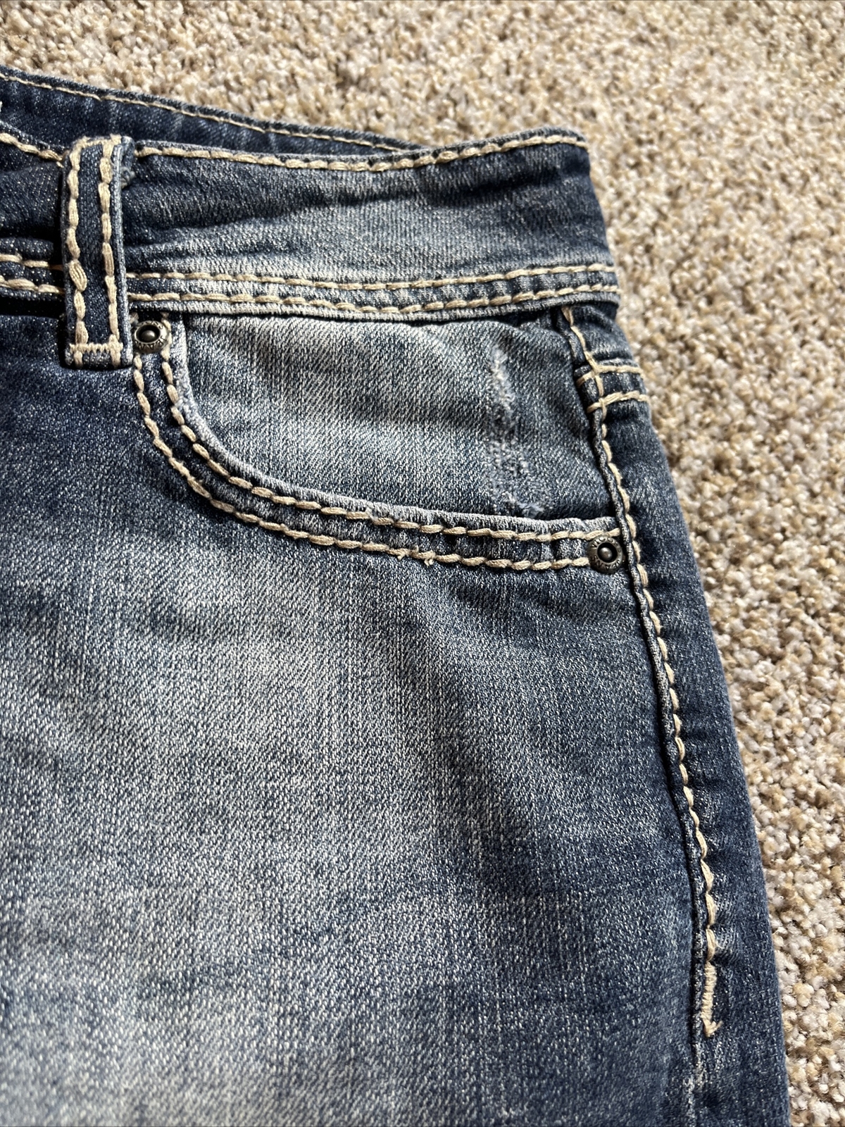 Vigoss Jean Skirt Distressed Denim Short Med Wash Women’s Size 5/28 Waist 30 - View 3