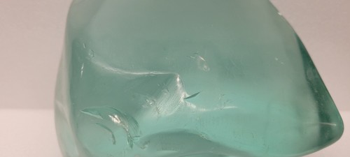 Aqua green crystal or aqua green slag glass 2934 grams - Picture 7 of 12