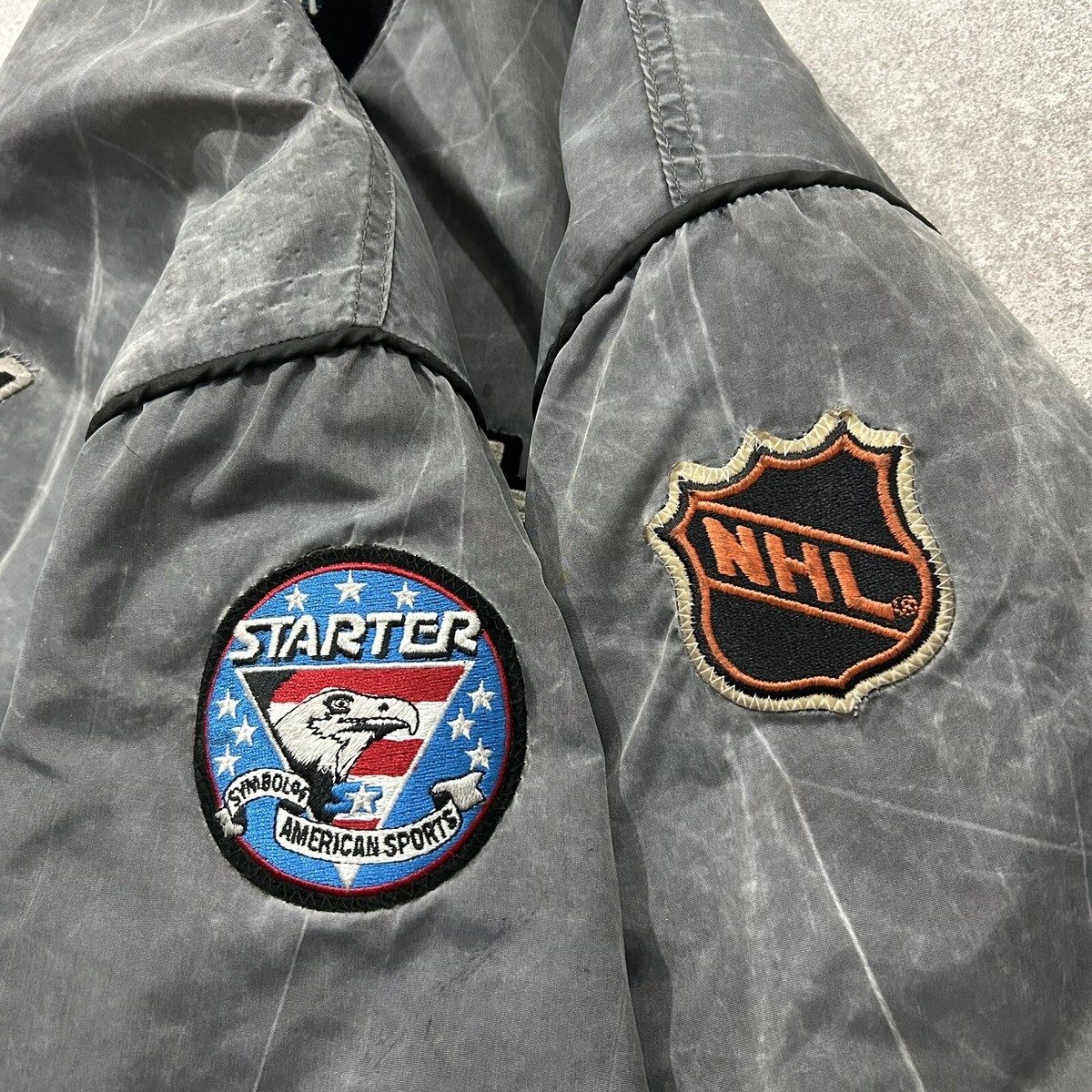 VTG 90s NHL LOS ANGELES KINGS STARTER STONEWASH BOMBER VTG 90s NHL LOS ANGELES KINGS STARTER STONEWASH BOMBER