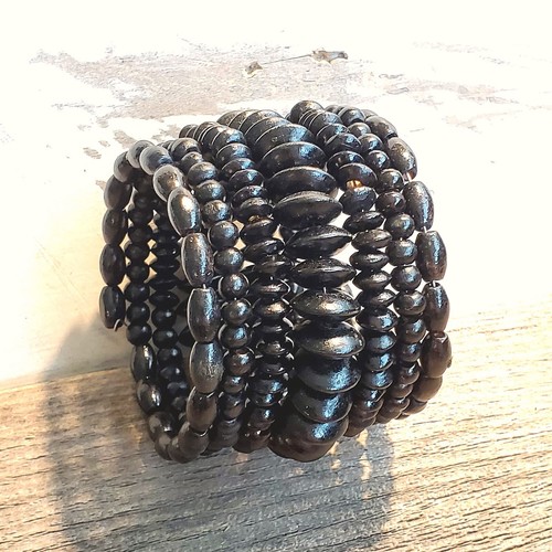 Vintage 90s Bali Sustainable Black Wood Beads Memory Wire Wrap Bracelet - Picture 4 of 5