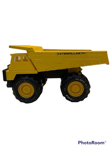Camión de volteo Remco 1985 pequeño de juguete de 7 pulgadas amarillo con neumáticos Goodyear - Imagen 3 de 6