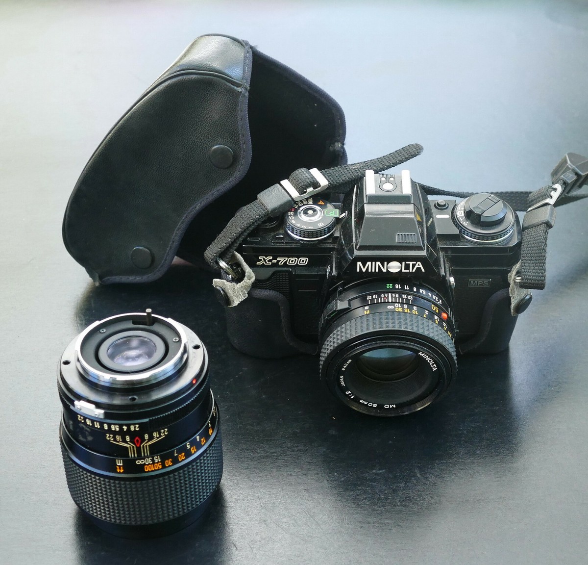 Minolta X-700 一眼レフカメラ、MD、フラッシュ付き 【公式通販】
