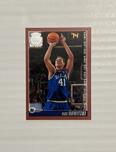 Dirk Nowitzki #16 2000 Topps Tip-Off card