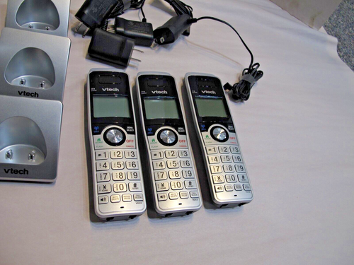 VTech IS81214 Bluetooth Handset with 3 Extensions - close to new condition - Picture 3 of 6