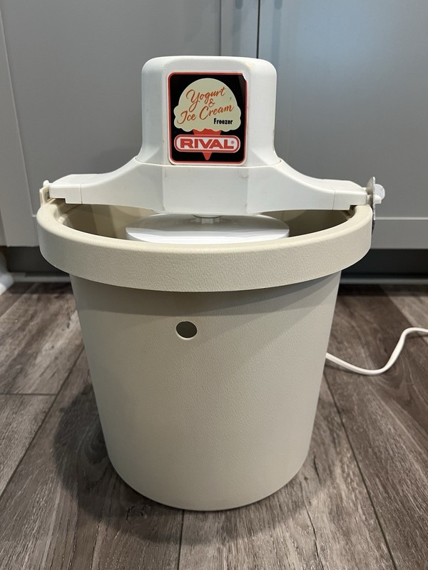 Rival Yogurt and Ice Cream Freezer 8401/1