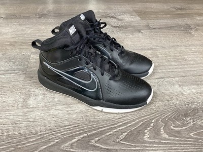 Nike Team Hustle D6 Black/White Youth Boys Basketball Shoes Size 6Y 599187-001