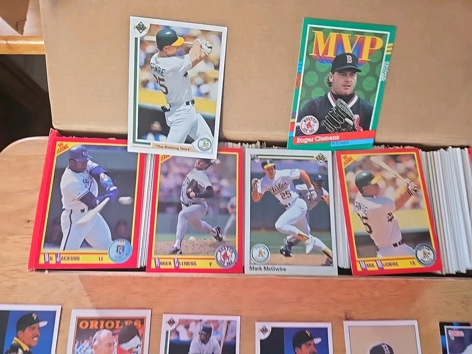 Lote de tarjetas surtidas de estrellas de béisbol y novatos de 1990 ver fotos Foto 2 de 4
