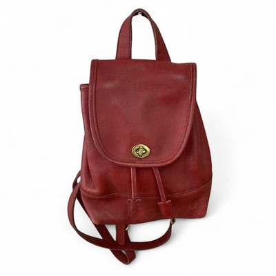 バッグ 00s old coach 9960 turnrock backpack red Vintage COACH 9960 Red Leather Backpack Turnlock Flap Bag