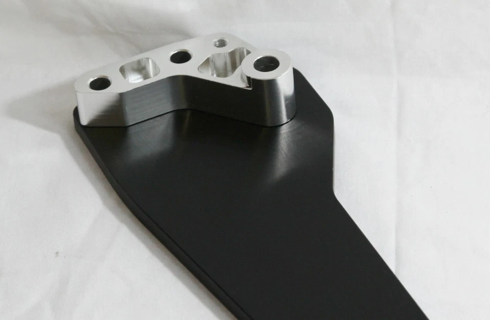 Soporte de subchasis de barra de amarre trasera para Honda Civic 1996-2000 NEGRO EMUSA Foto 3 de 4