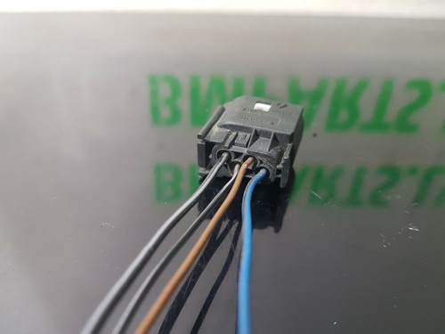 USED GENUINE BMW 4 POL SOCKET (BLACK INSIDE) WITH 4 PINS AND WIRES/FAST DISPATCH - Picture 6 of 11
