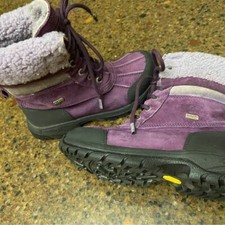 UGG Butte Kid's Winter Boot - size 2