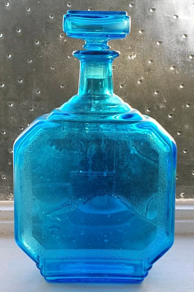 🔶️RETRO ART GLASS GENIE BOTTLE CONTINENTAL DISTILLERS BLUE CURACAO EMPOLI - image 2 of 4