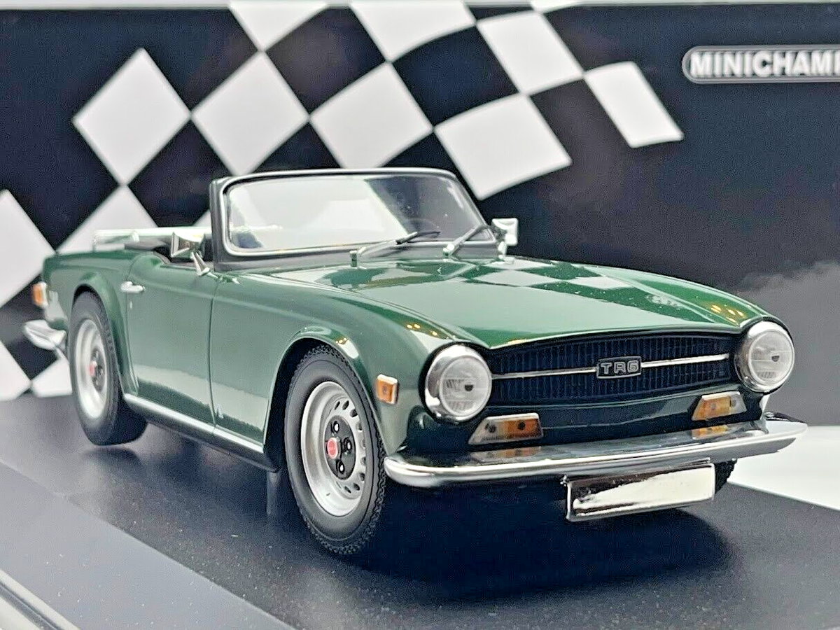 1969 Triumph TR6 - Dark Green - Diecast Model Car 1/18 Scale