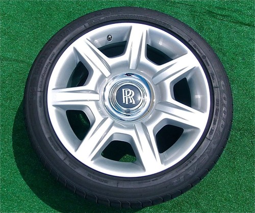 REAL Factory Rolls Royce Center Cap Genuine OEM GHOST WRAITH DAWN Wheel Chrome - Picture 9 of 12