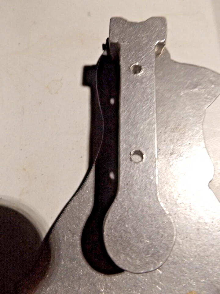 7" X 4" Carson Peltre Bienvenido Madre Ganso. Llamador de puerta de lujo con capó Foto 2 de 4