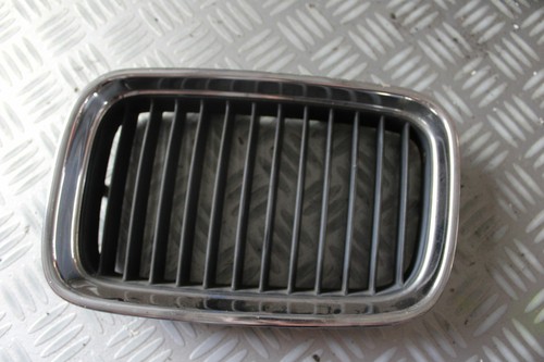 Frontverkleidung Niere L 51138122237 BMW E36