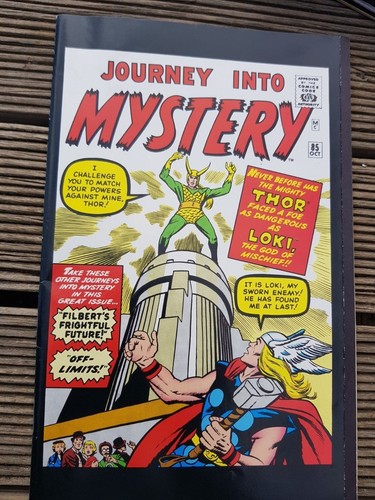 THE MIGHTY THOR MARVEL COMIC SUPERSIZED 450TH ISSUE PULL OUTS - Picture 2 of 3