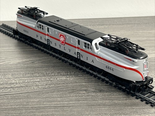 MTH HO #80-2151-1 GG-1 Electric Locomotive Pennsylvania 4866 w/DCC & Sound LNIB - Picture 8 of 17