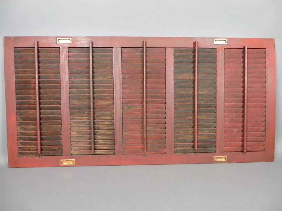 Persiana de plantación de madera antigua Burlington Venetian Blind Co. Vermont de colección Foto 2 de 4