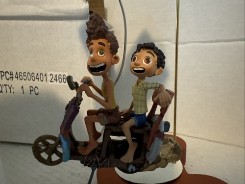 Disney Store Luca and Alberto Sketchbook Ornament - Brand New With Tag - 2021 Lb - Picture 2 of 8