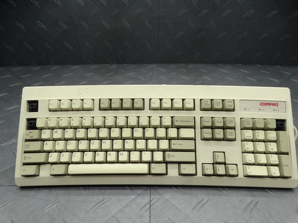 Compaq Mechanical Keyboard Beige Mainframe Collection RT101 Vintage Missing Keys - Image 2 of 4