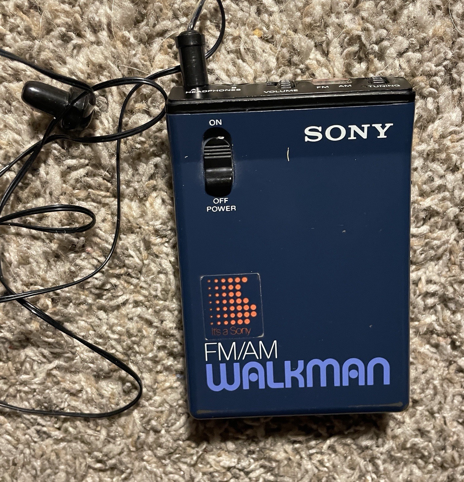 Vintage Sony SRF-22W FM/AM Walkman Radio Blue 2 Band Receiver Stereo Trusty Unit