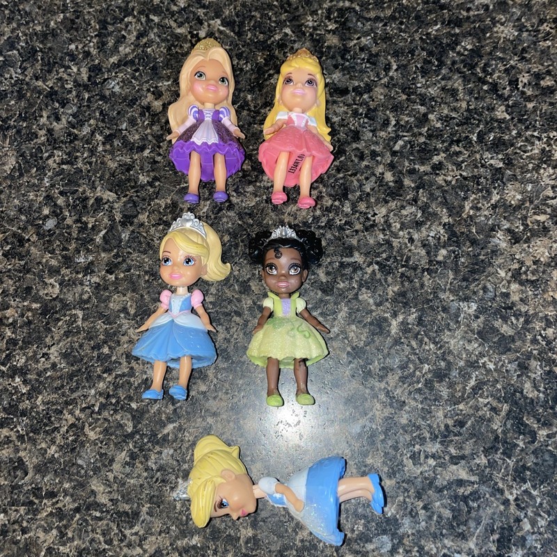 Disney Princess Lot 5 Mini Toddler Doll Figures Cinderella/Tiana/Rapunzel/Aurora