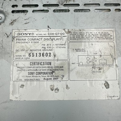 Sony CDX-GT120 CD Player. FOR PARTS. (#73).