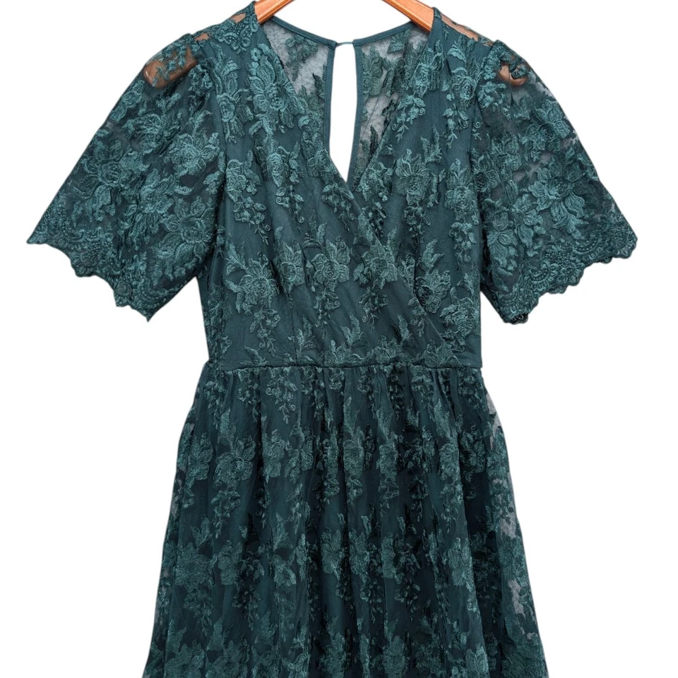 Soieblu Lace Maxi Dress Forest Green Faux Wrap Short Sleeve Pleated Lined Size M - Image 3 of 4