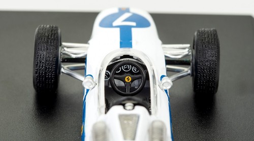 Ferrari 158 F1 John Surtees 1964 Scala 1:43 Modellino Formula1 livrea bianca Blu - Foto 11 di 13