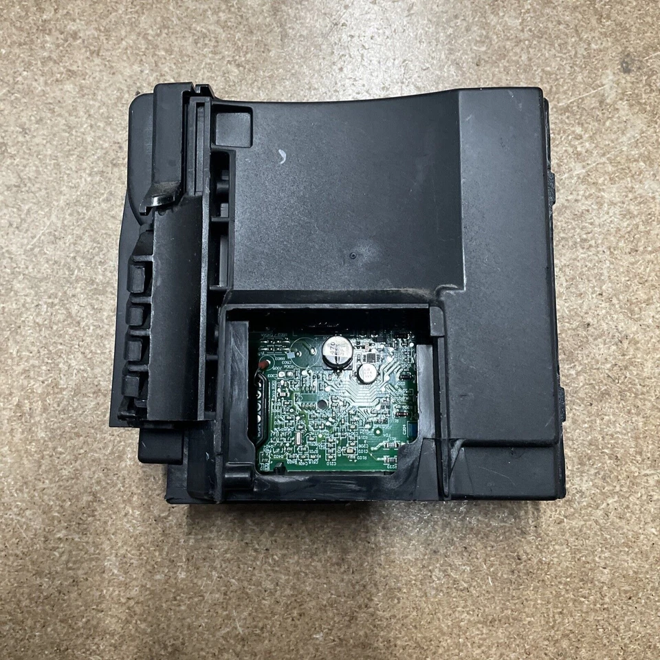 Unidad de control de refrigerador Whirlpool - Parte # VCC3 1156 22 F 73 | KM1530 Foto 2 de 3