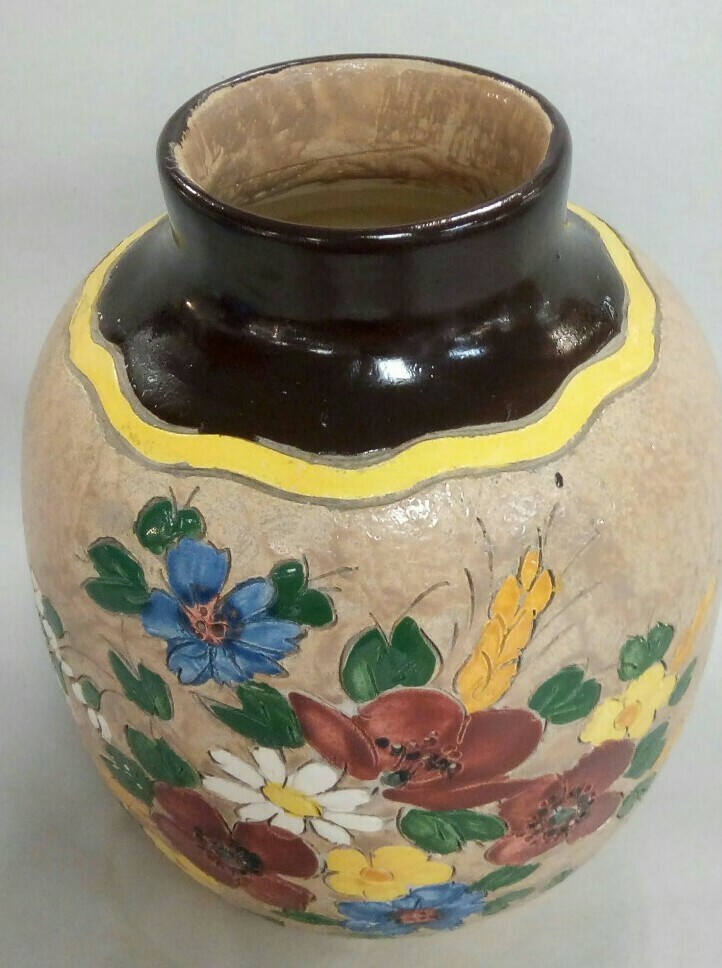 Picture 2 of 9