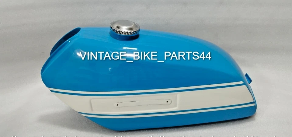 Suzuki TS125cc 1972 - 1974 Aluminum Blue Painted Fuel Petrol Tank with Cap - Image 2 of 4