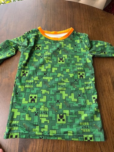 Minecraft Kids Pajama Set Creeper Design Long Sleeve & Pants Green Pixelated Pri - Picture 5 of 5