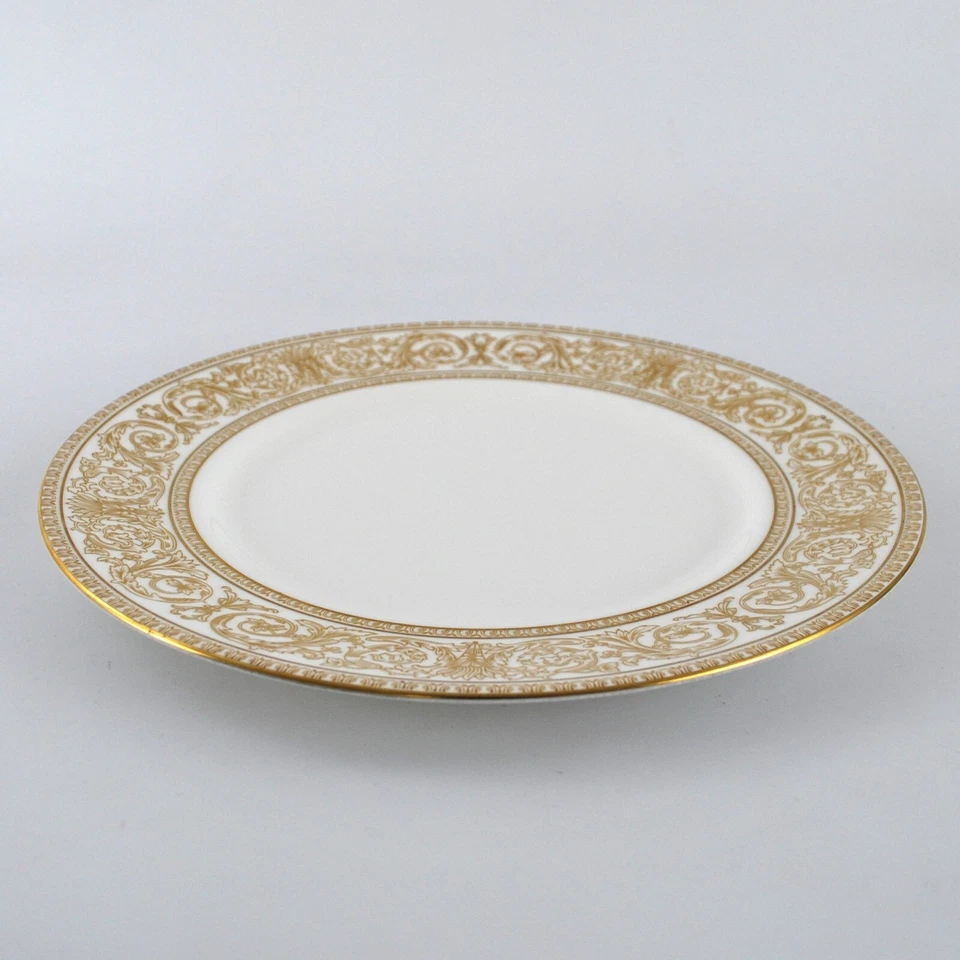 Royal Doulton Sovereign Salad or Luncheon Plate H4973 Vintage - Image 3 of 4