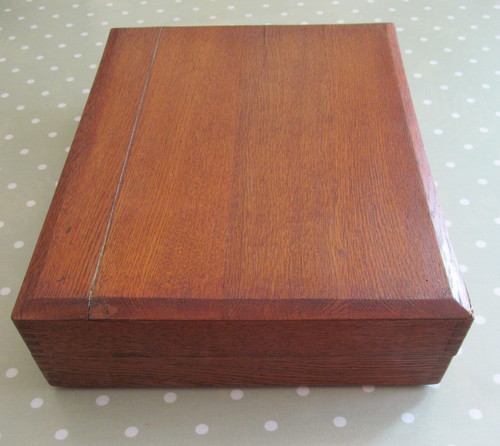 LARGE VINTAGE BACKGAMMON GAME BOARD IN A WOODEN CASE / BOX - Picture 8 of 8