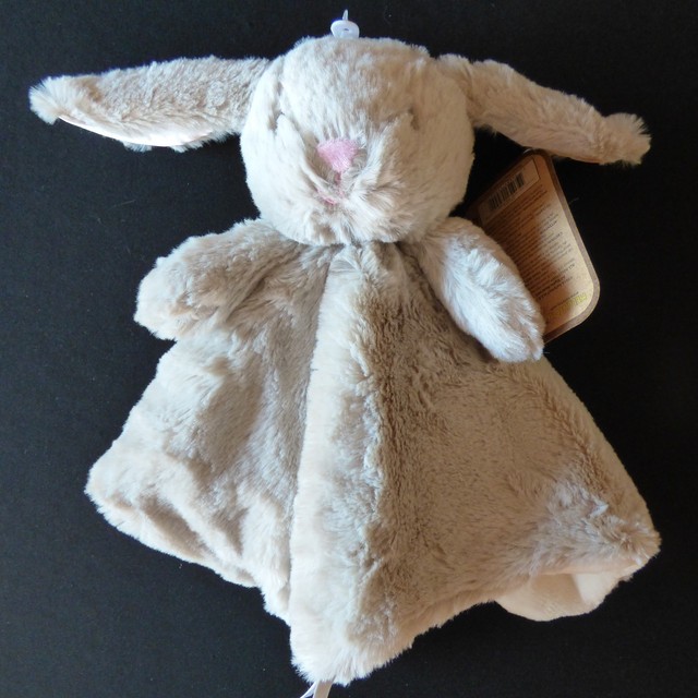 k luxe baby blanket with rattle