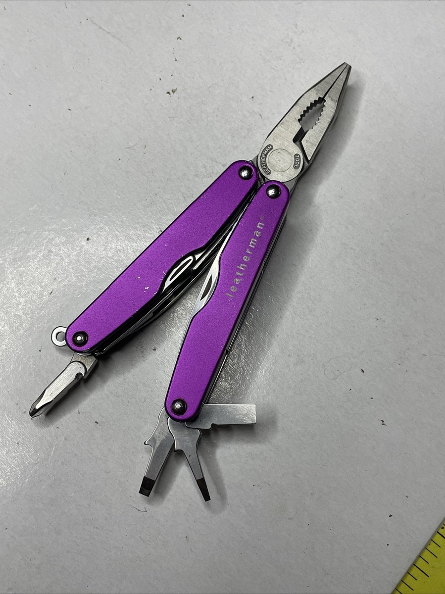 Leatherman Juice XE6 Retired Rare 18 Tools Multitool -Parts or 