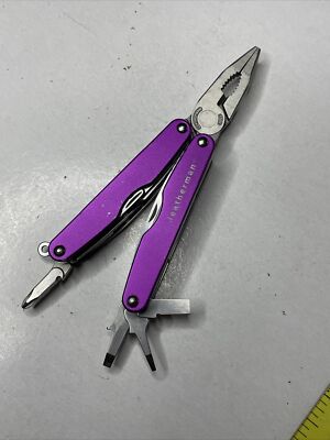 Leatherman Juice XE6 Retired Rare 18 Tools Multitool -Parts or