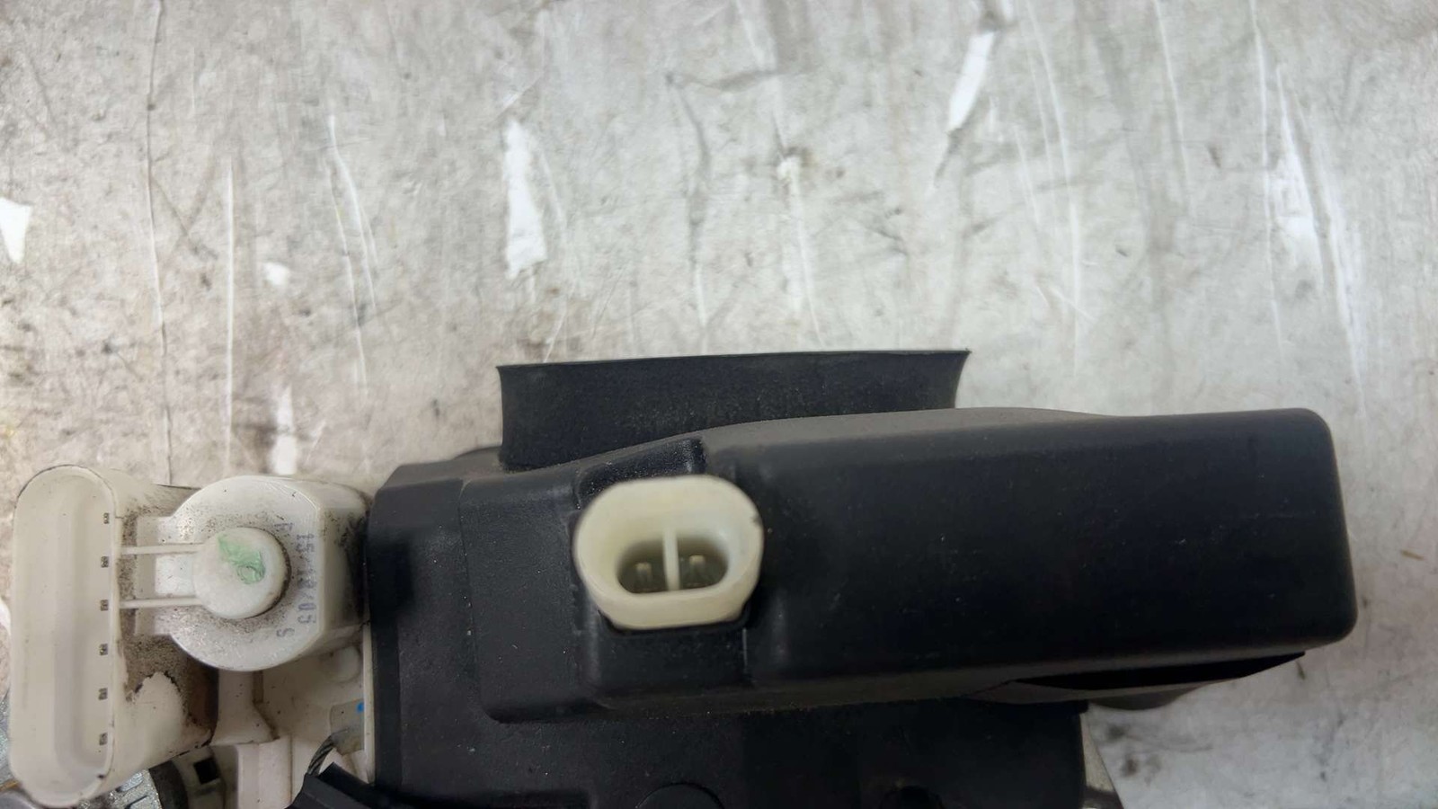 Maserati Quattroporte 2004-2012 Front Left Door lock actuator P/N 67576000