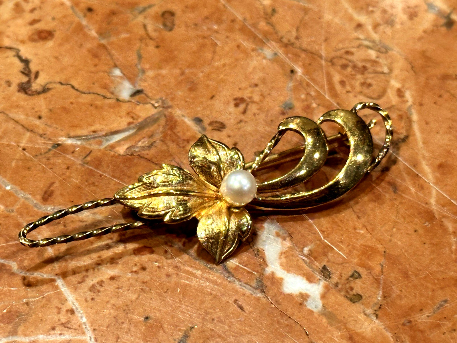 CC CURTIS CURTMAN 12K GF GOLD FILLED MCM RETRO FAUX PEARL LEAF PIN BROOCH EUC